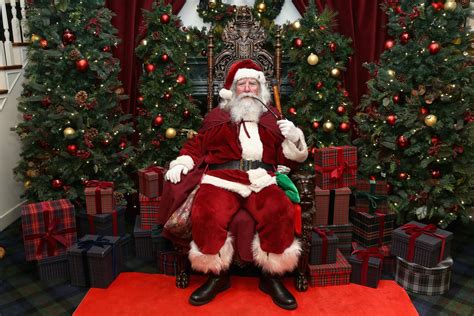 Ten Reasons Santa Must Be A Conservative Republican