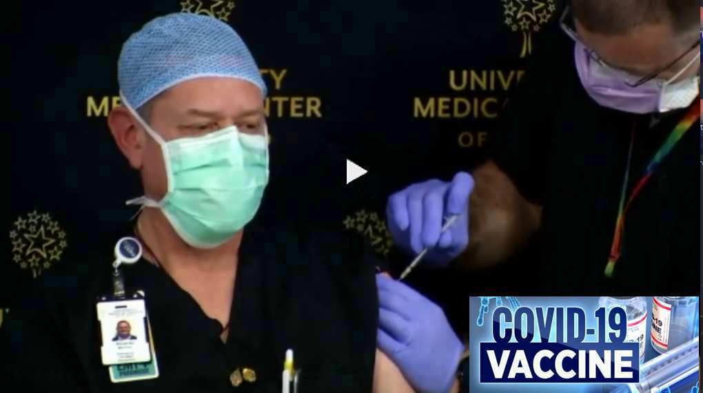 Video of Plunger Not Being Pressed For Official Getting Vaccine
